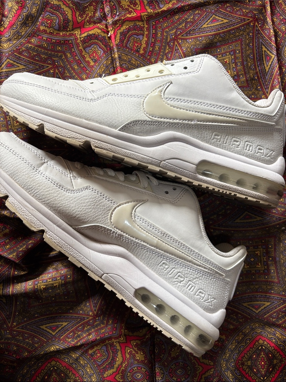 Nike Men’s White & Off-White Air Max Low-Top Sneakers 11